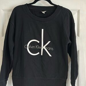 Ladies size small CL Calvin Klein black long sleeve sweatshirt